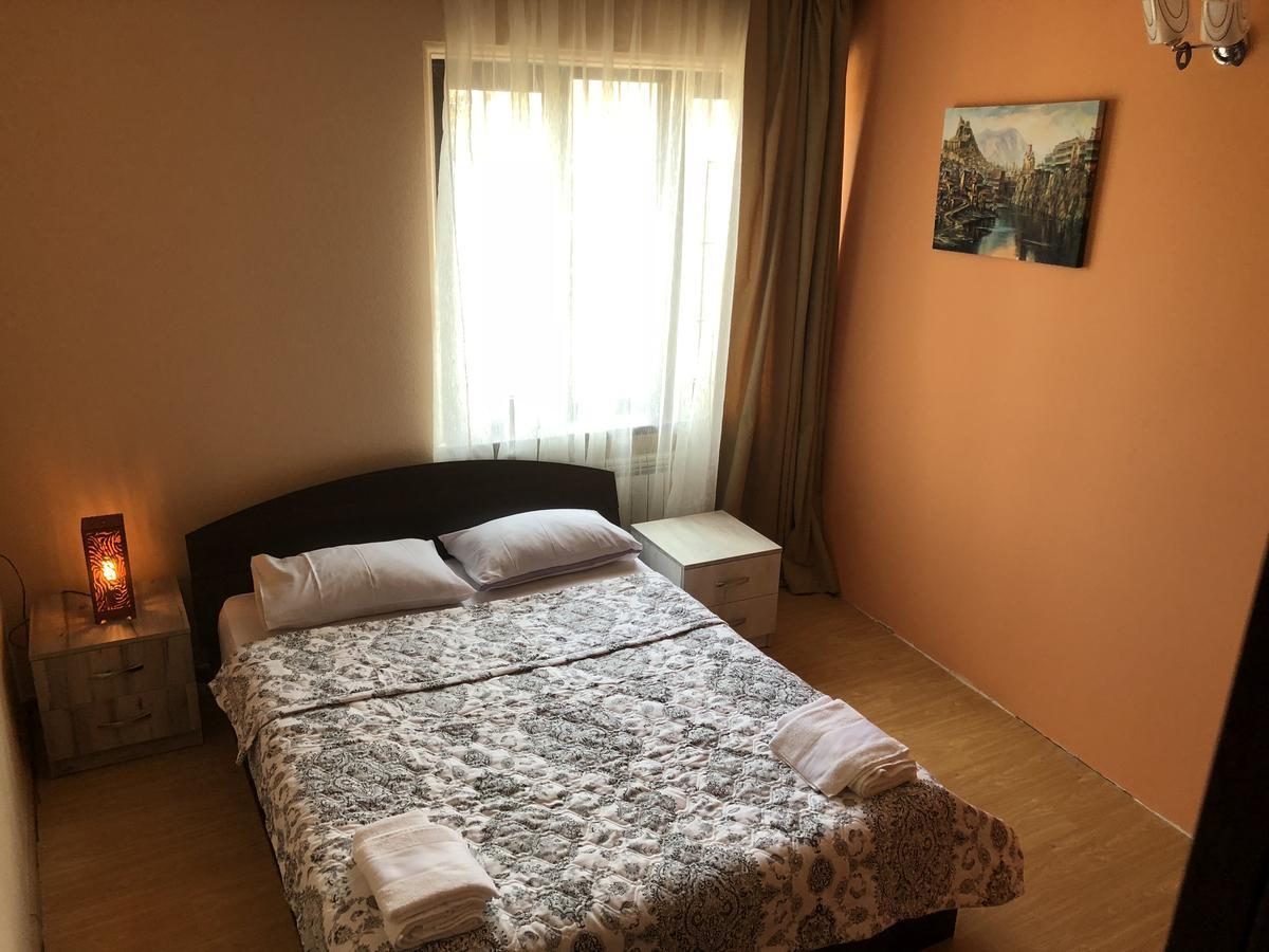 Ms. Jackson Hostel Tbilisi Exterior photo